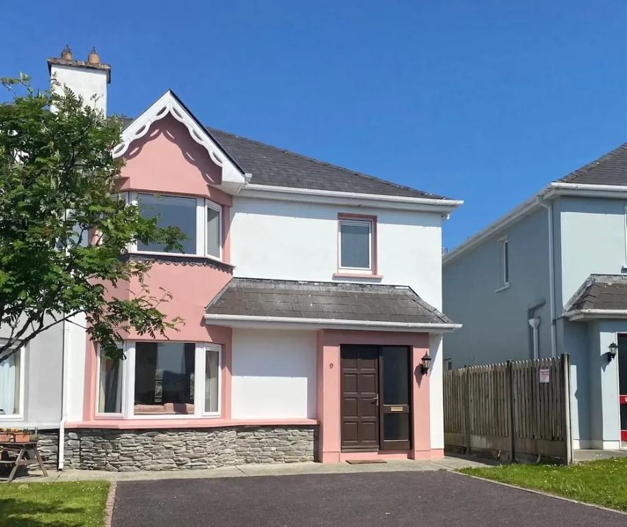 Convenient Spacious 3 Bedroom Home in Kenmare Town
