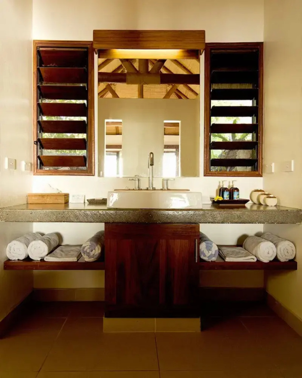 2 Bedrooms Villa beachfront