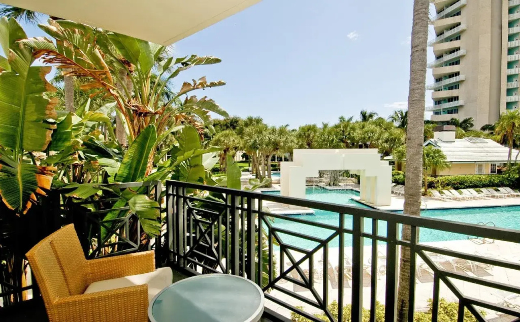 Balcony & Terrace