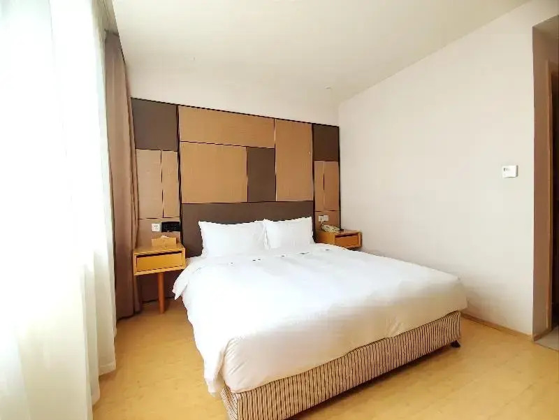 尊爵雙人房，市景，雙人床