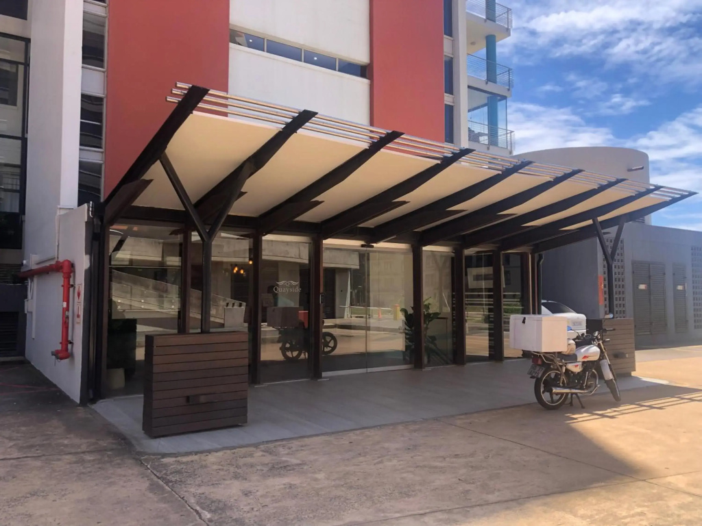 Quayside Waterfront Apartment