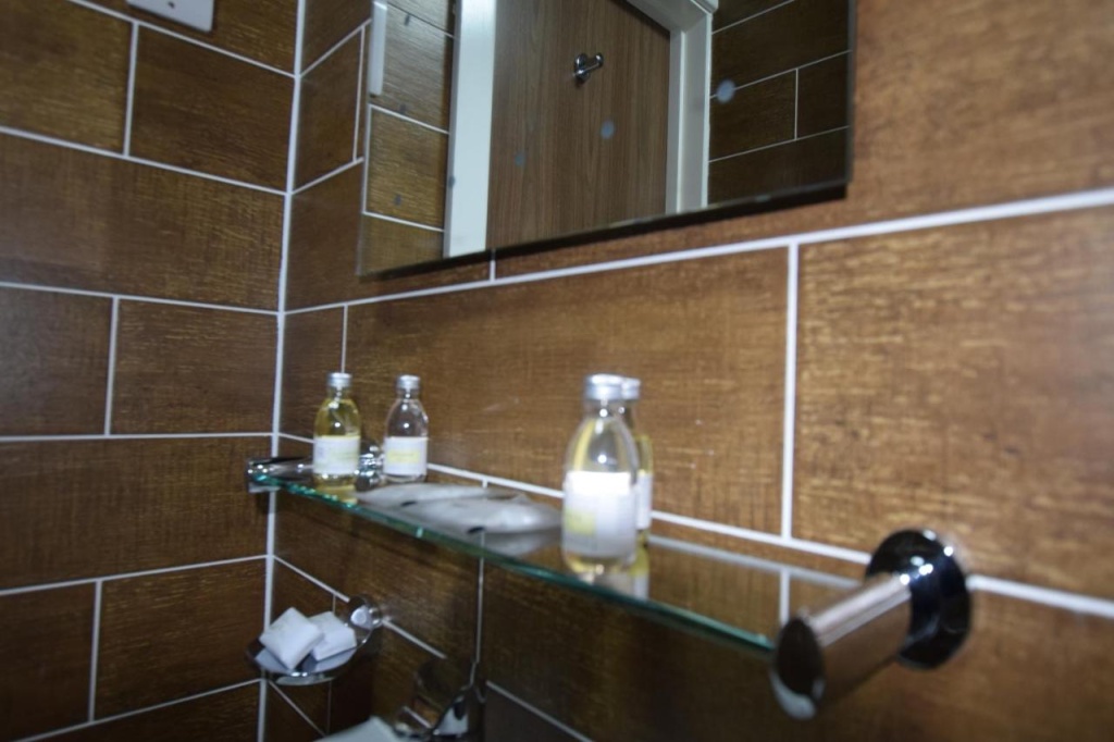 Отель Lucky 8 Hotel в Лондоне