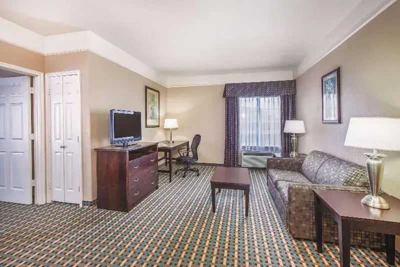 La Quinta Inn & Suites by Wyndham Bay City - Chambres