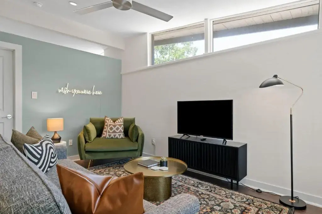 Deluxe Apartment