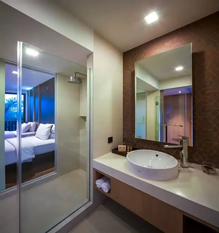 Superior Double room (full double bed)