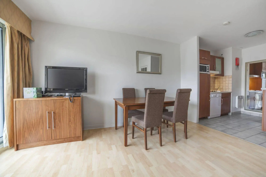 Royal Regency Paris Vincennes 46