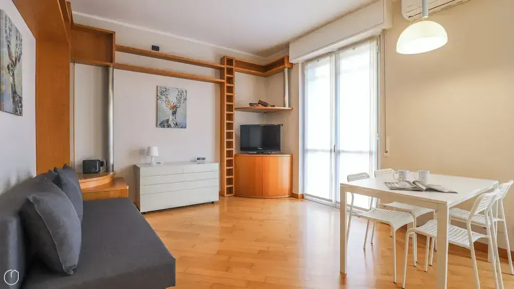 1 Bedroom Apartment with balcony