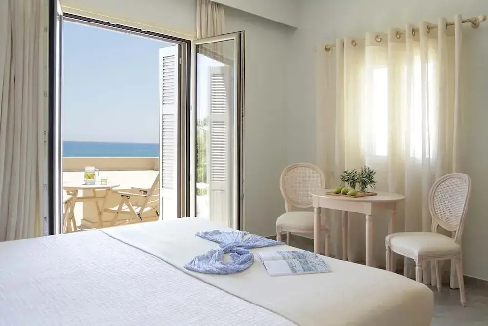 Standard Double room with balcony and with sea view (full double bed)