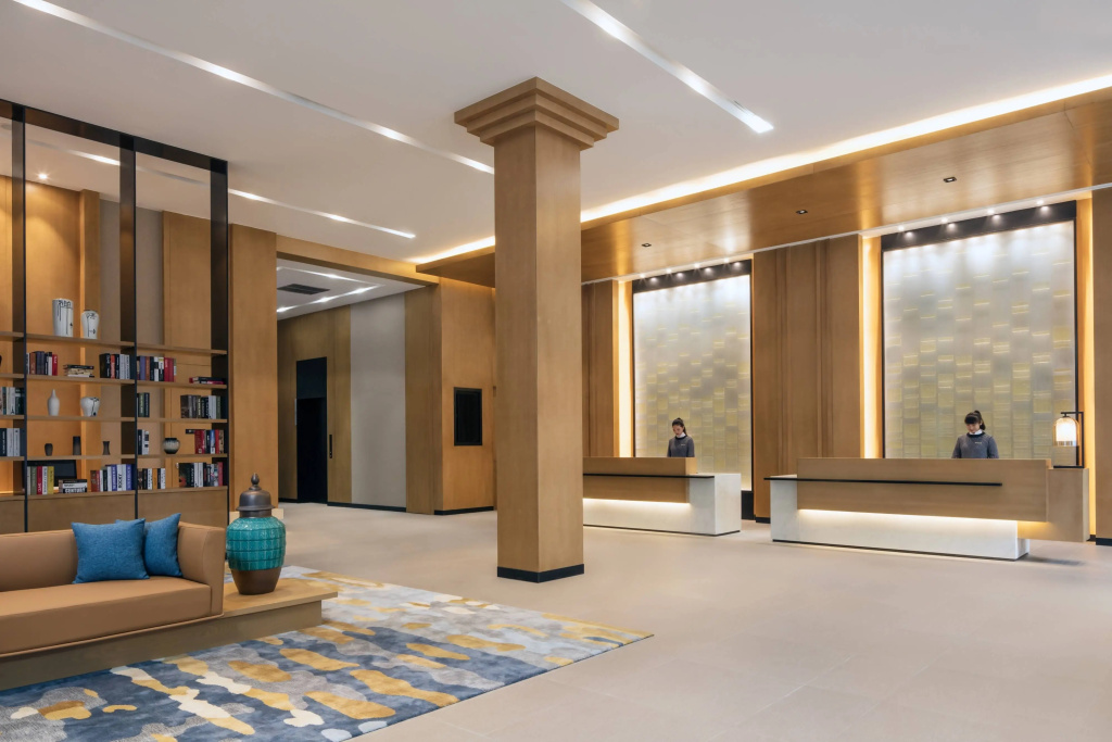 Lobby & Reception