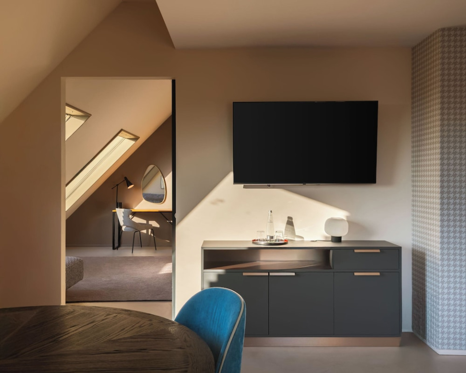 1 Bedroom Suite