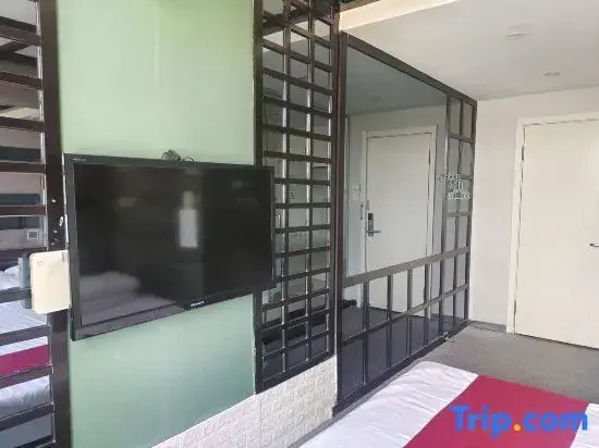Classic Double room (full double bed)