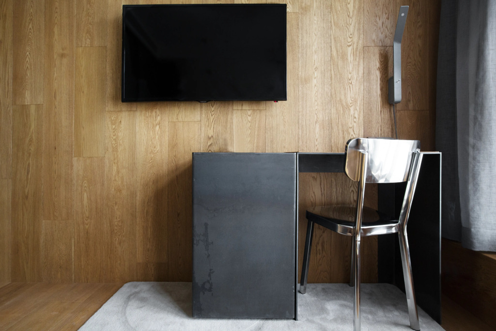 TUVE by null TUVE by null