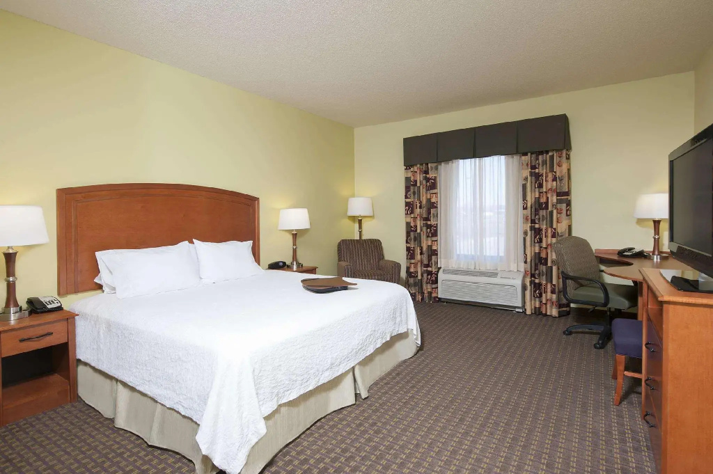 Standard Double room (full double bed)