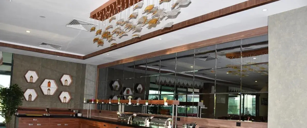 Food & Beverage