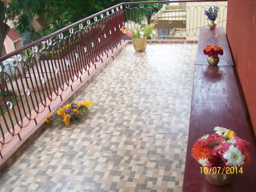Red House Yoga Center