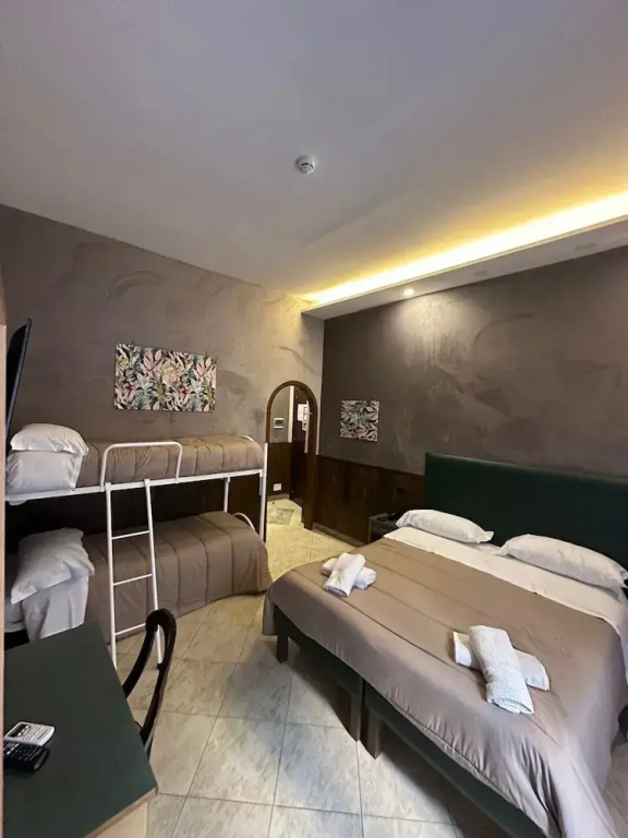 Standard Quadruple room