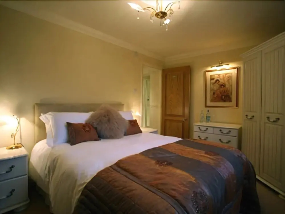 Les Bouviers Restaurant with Rooms - Général