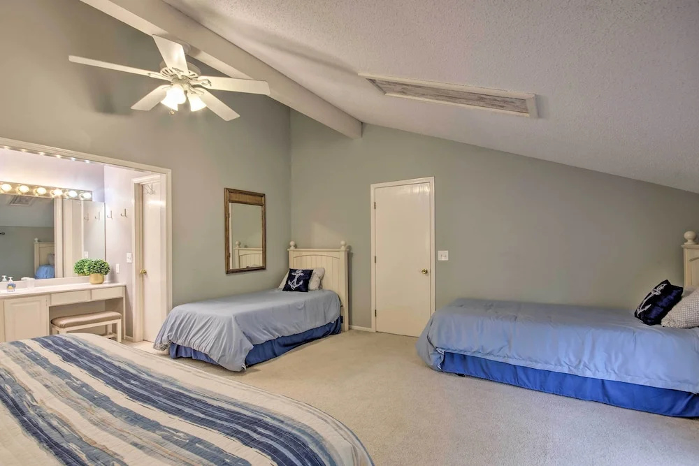 2 Mi to Margaritaville! Lake-view Retreat w/ Pool