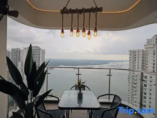 Luxury Premium 2BR Danga bay Bathtub