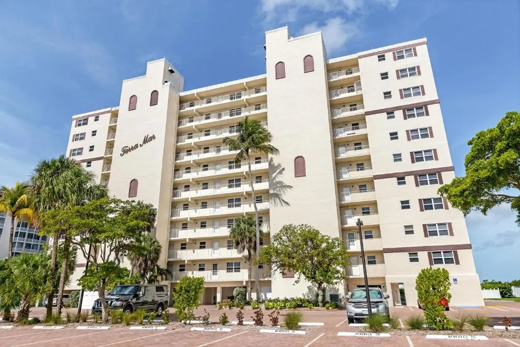 Terra Mar 1004, 2 Bedroom, Gulf Front, Elevator, Heated Pool, WiFi, Sleep 4