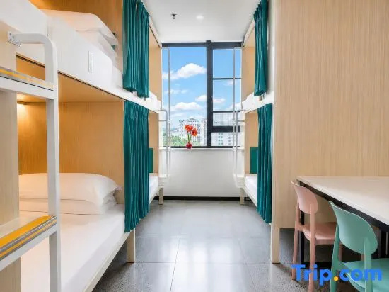 Luojia Youth Hostel