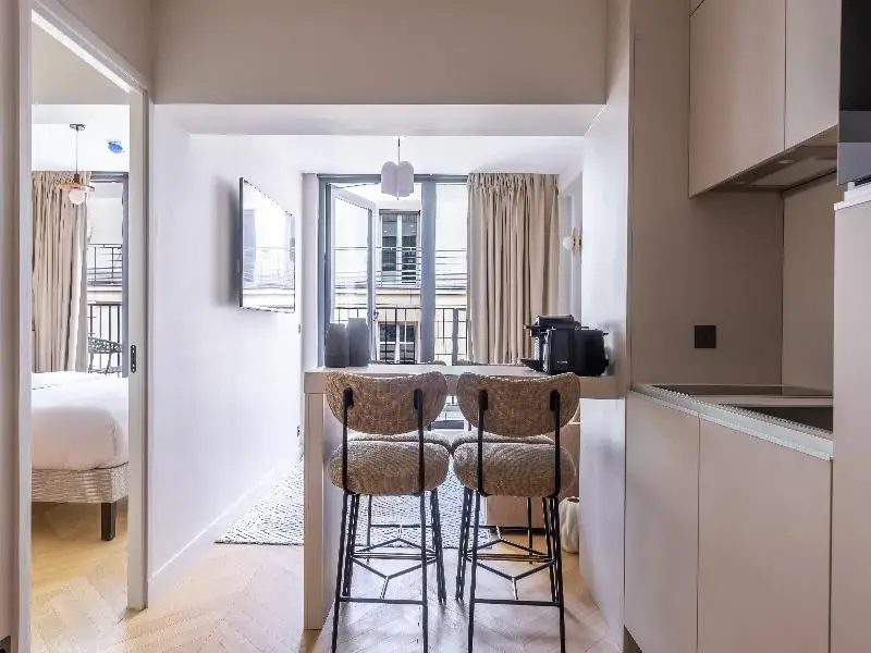 Le Pera Hotel 116