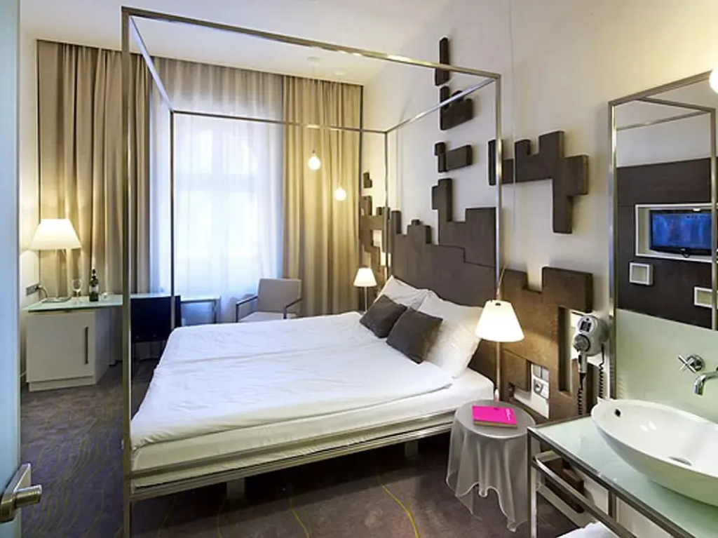 Standard Double room (full double bed)