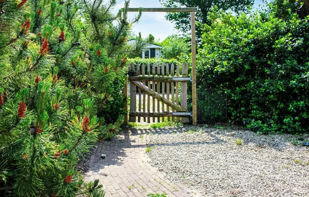 Stunning Home in Rheezerveen With 2 Bedrooms and Wifi