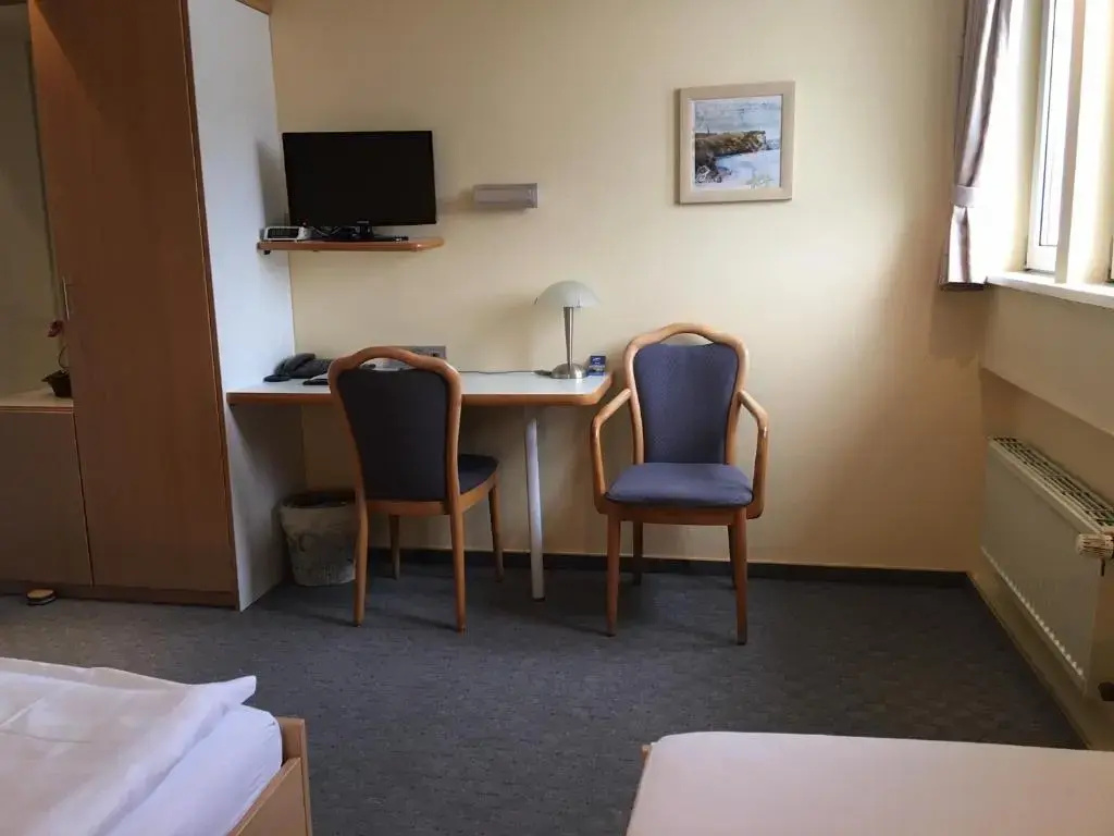 Standard Double room (full double bed)