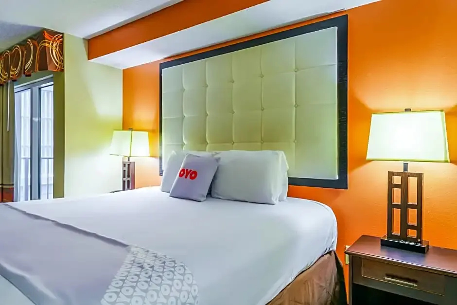 Double Studio with partial view (full double bed)