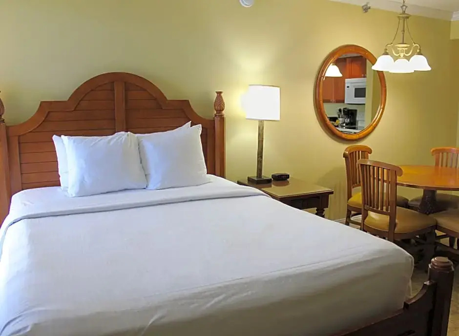 1 Bedroom Standard Double room with balcony (full double bed)