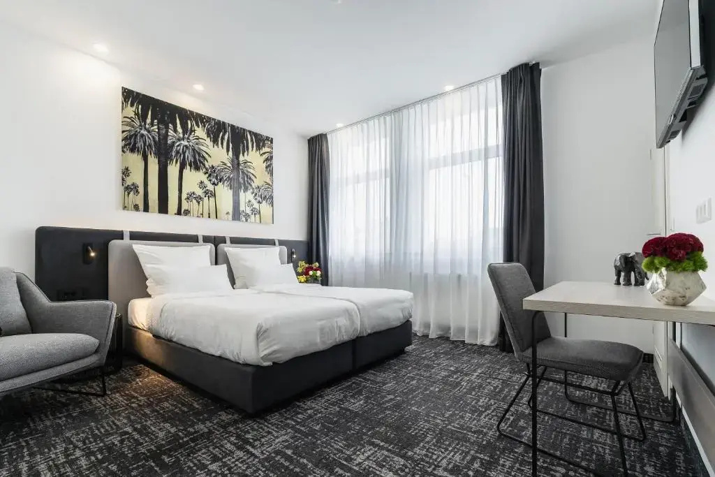 Superior room