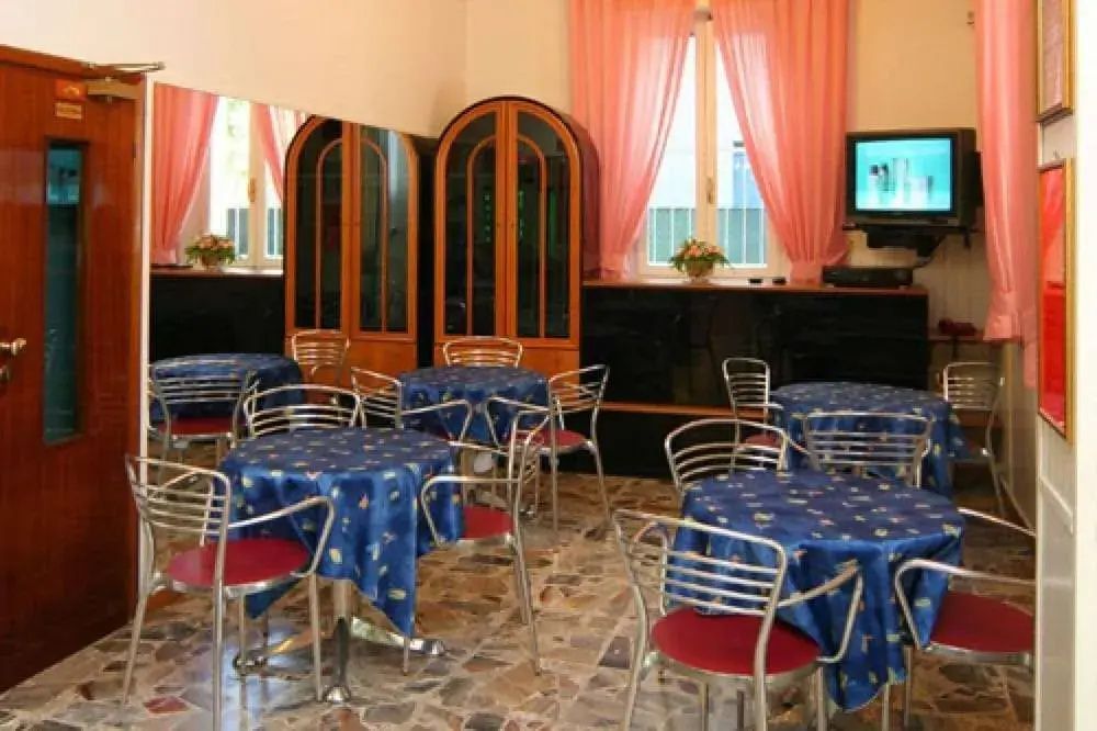 Hotel Parigi - Général