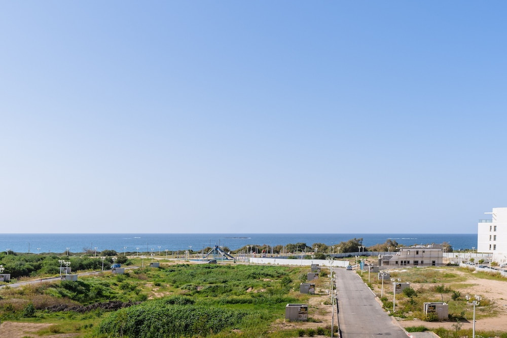 Panoramic Seaview Balcony Escape by Sea N Rent