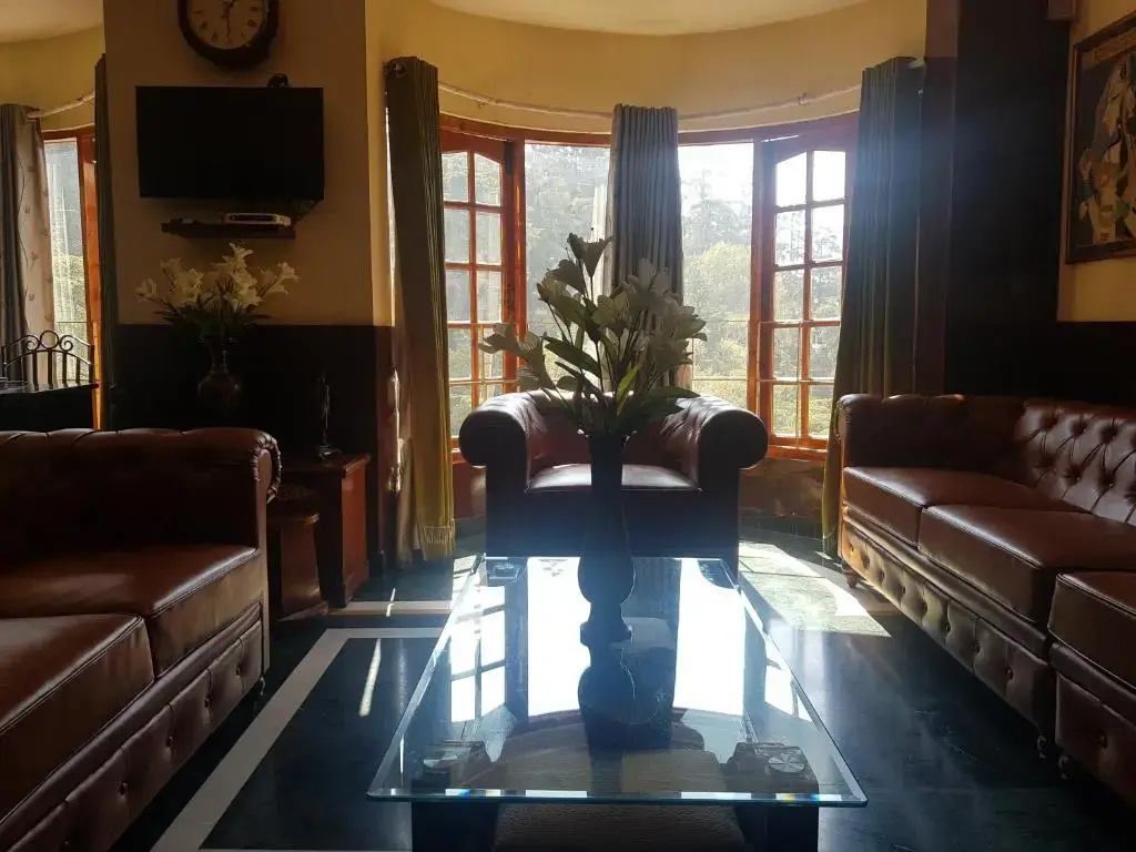 Lobby & Reception