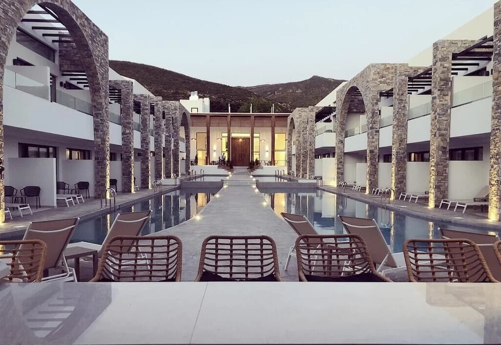 Cavo Doro Hotel