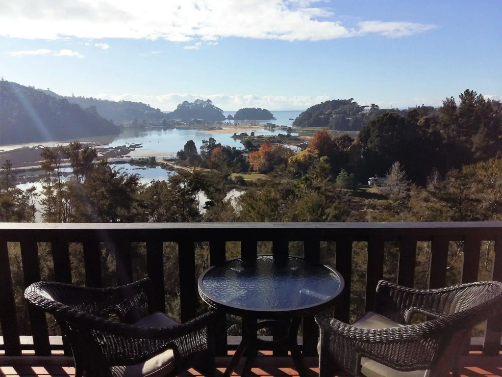 Kimi Ora Eco Resort