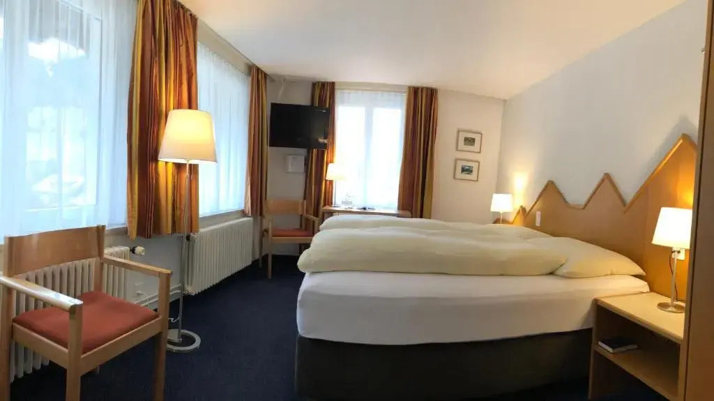 Hotel Weisses Kreuz - Chambres
