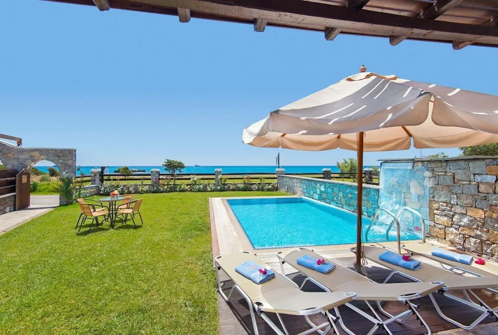 Horizon Line Villas Villa Erato