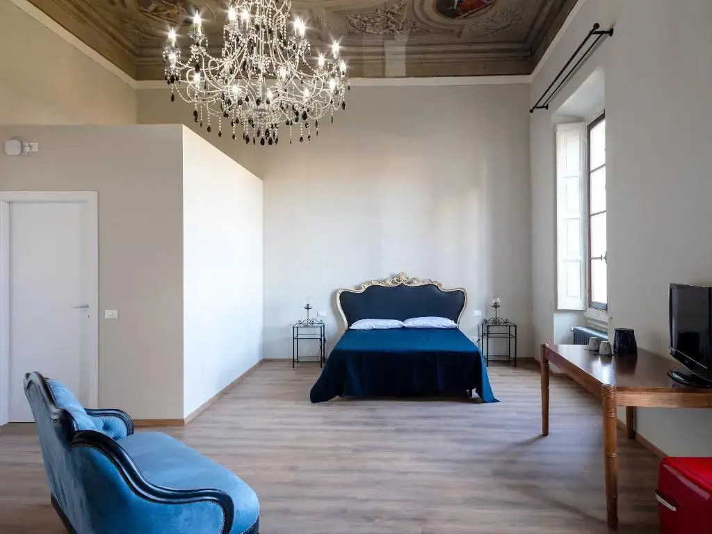 Deluxe Double room with river view (full double bed)
