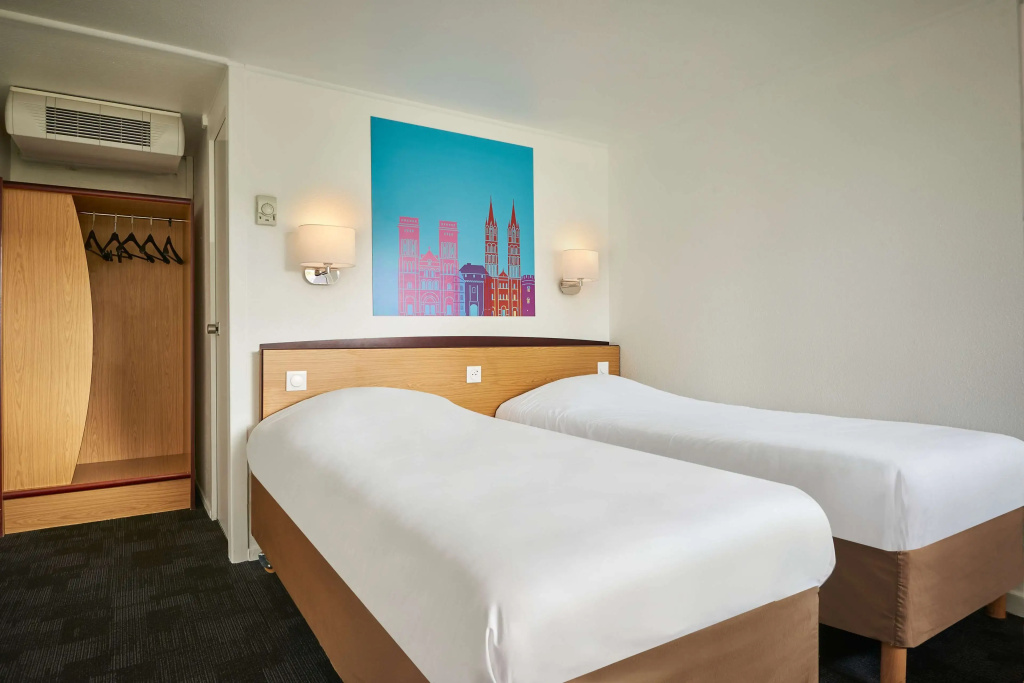 Standard Double room (twin beds)