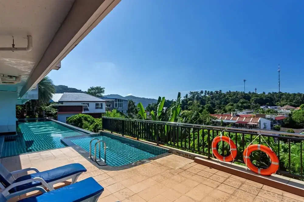 Top floor sea view apartment at Sea & Sky Condo