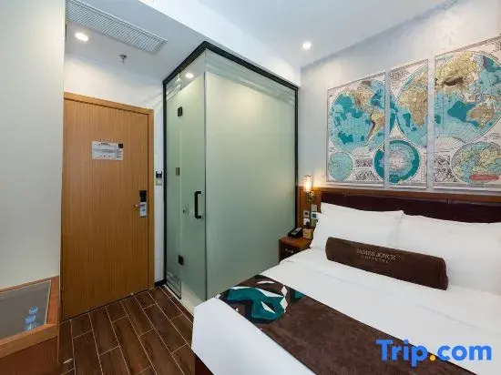 Superior Double room (full double bed)