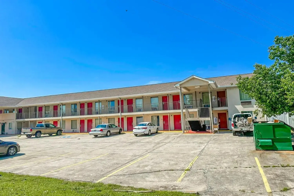OYO Hotel East Macon I-75