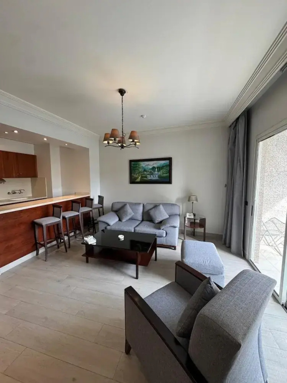 3 Bedrooms Presidential Suite with balcony