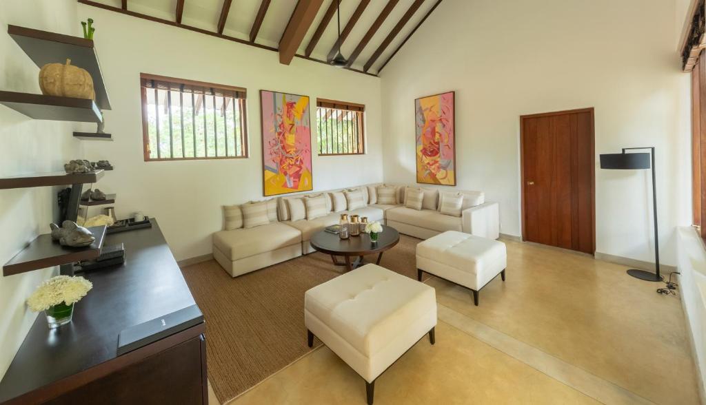 Taru Villas The Long House Taru Villas