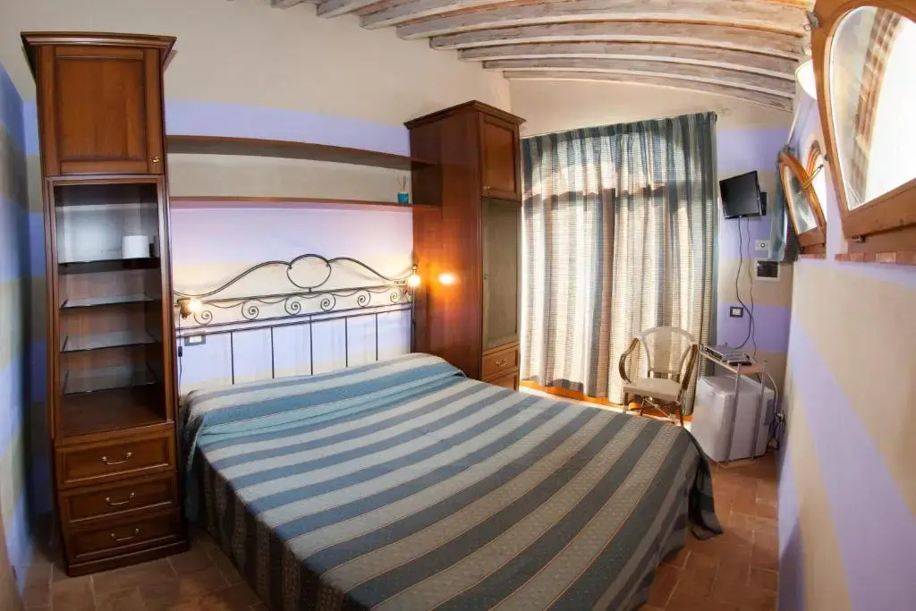 Casa Vacanze "Casale al Pino" - Chambres