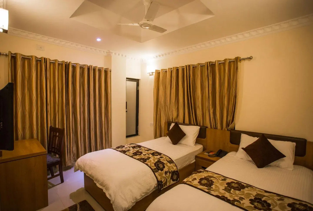 Deluxe Double room (twin beds)