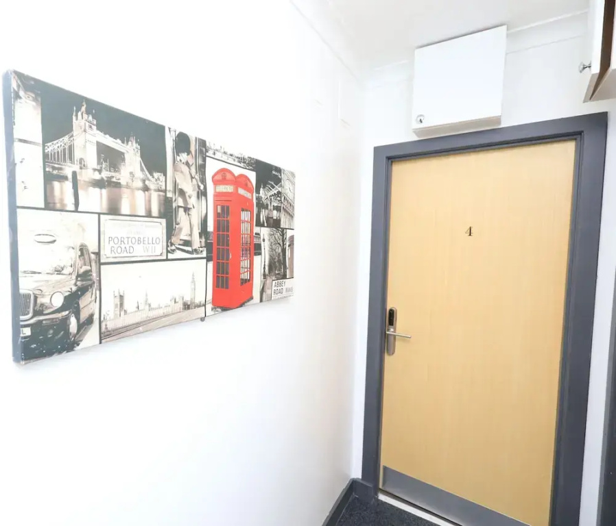 VR Apartments