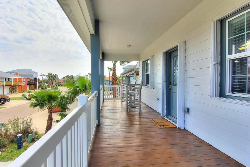 Shamrock by the Sea 604 by RedAwning